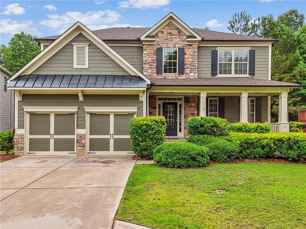 7678 Legacy Rd, Flowery Branch, GA 30542