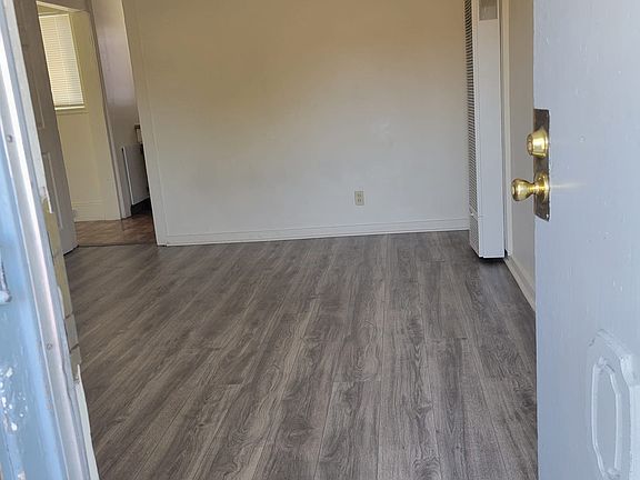5th image of 706 34th St #3
