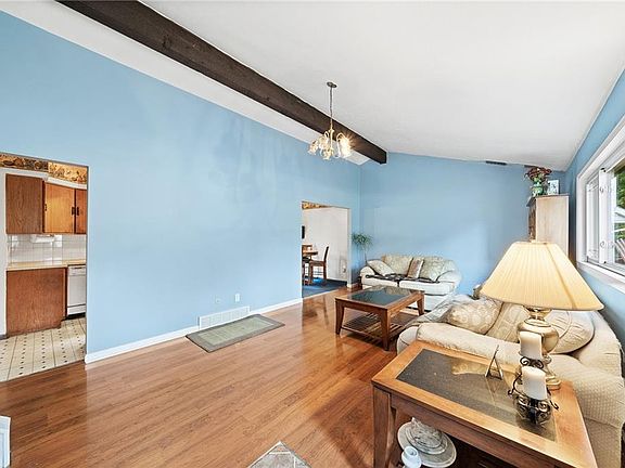2nd image of 1871 Hibbard Dr