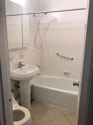 Rented by Hampshire Assets LLC | media 21