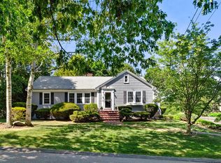 112 Bertwell Rd, Lexington, MA 02420