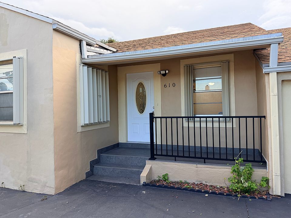 1st image of 610 NW 23rd Pl #1