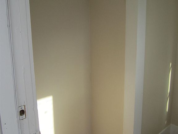 14 Parshley 1st pics Mud Room