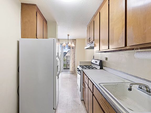 4th image of 444 Neptune Ave APT 5B