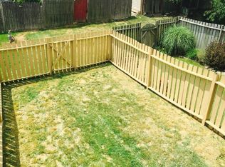 3 Robinway Ct, Nottingham, MD 21236