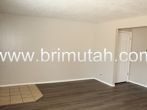 4th image of 2958-2960 S Adams St