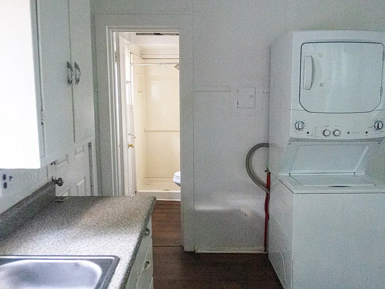 431 E Woodard St #101 — Photo 6