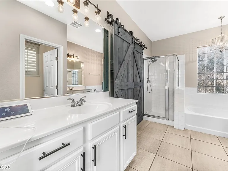 2348 Brooklyn Bridge St — Photo 27