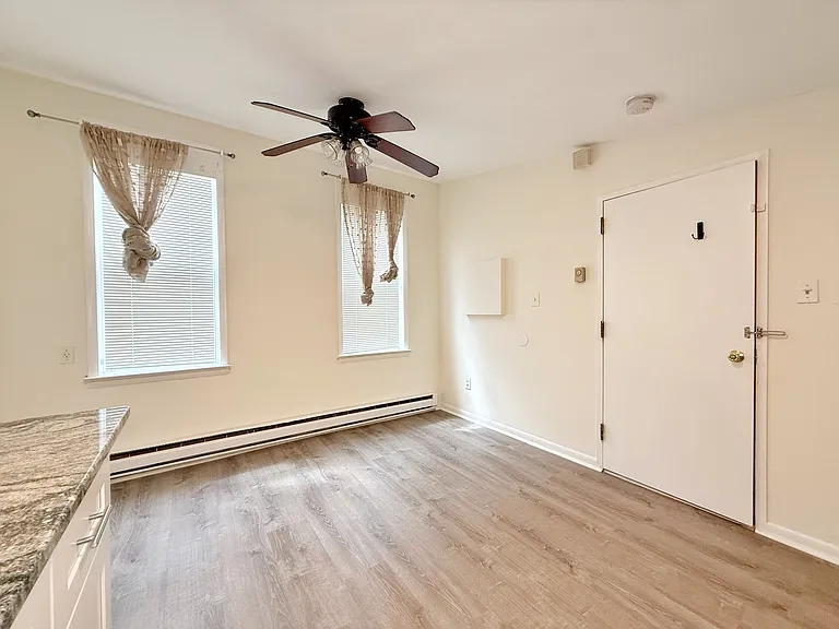 1413 S 4th St #1 — Photo 25