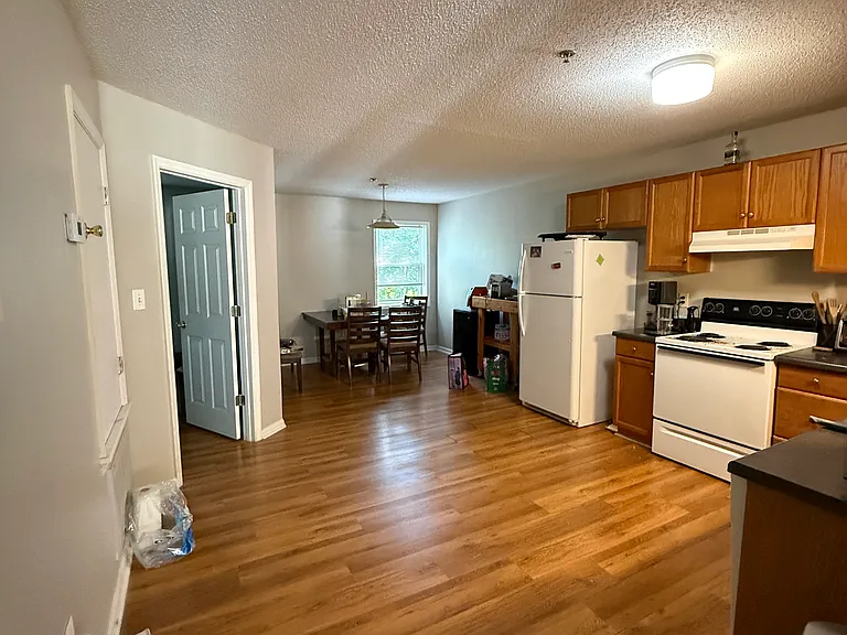 1850 Cedar Shoals Dr #D1 — Photo 5
