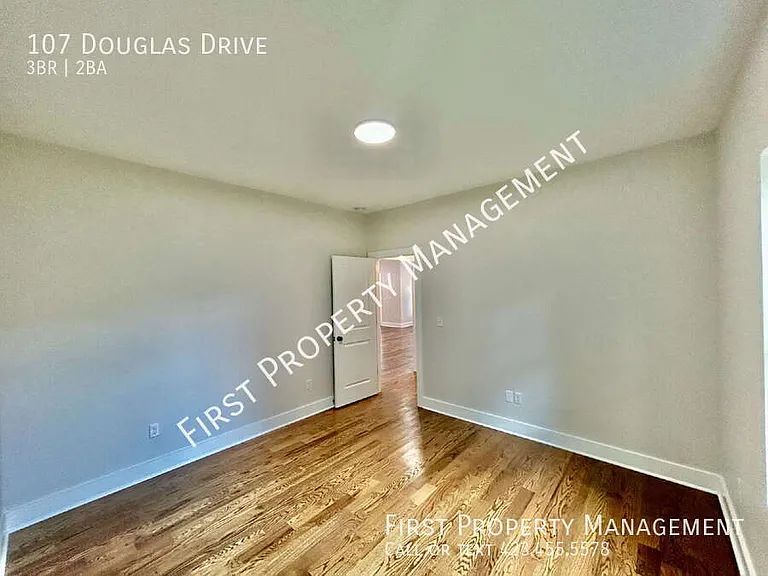 107 Douglas Dr — Photo 11