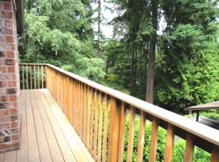 1303 NE 195th St, Seattle, WA 98155