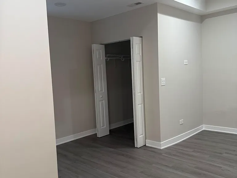 5549 N Lincoln Ave #3 — Photo 6