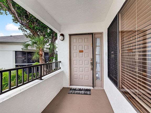 3rd image of 7485 Glendevon Lane #1105