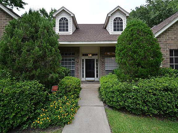 4th image of 14902 Harvrenee Dr