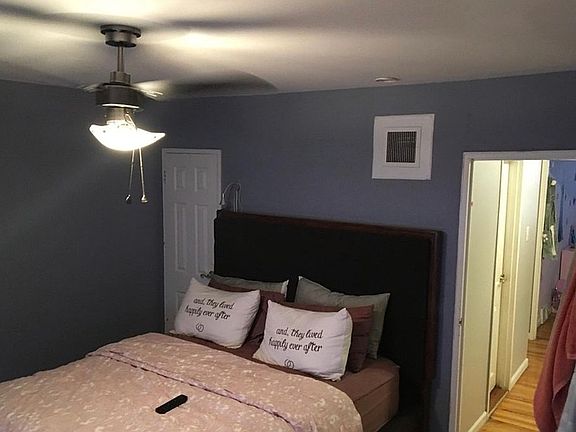 3rd image of 8618 Jackson St