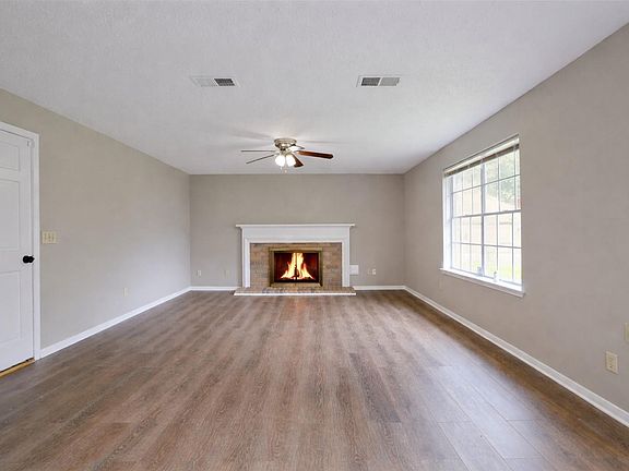 2nd image of 15918 Pinyon Creek Dr