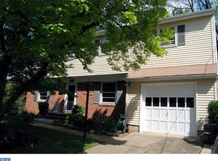 20 Lawnside Dr, Lawrence Township, NJ