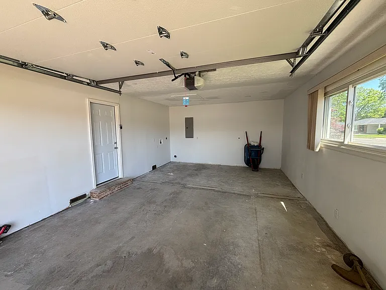 1614 Lindenwood Ave — Photo 11