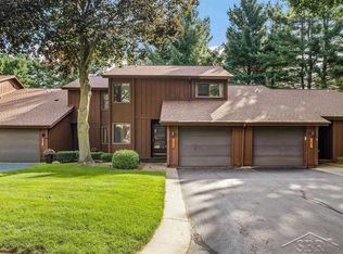 4927 Grandview Cir, Midland, MI 48640