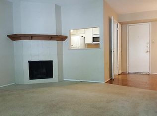 4633 Wild Indigo St APT 552, Houston, TX 77027