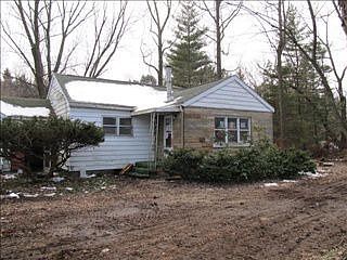 2nd image of 4070 Chamberlain Rd