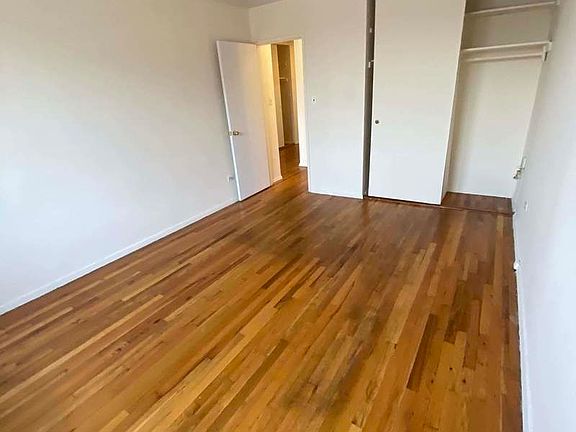 4th image of 32-21 Newtown Ave #4A