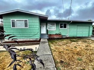 1613 Scott Pl, Bremerton, WA 98310