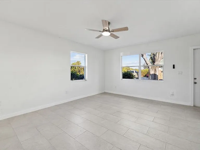 16200 Dublin Cir #1-3-3 — Photo 6