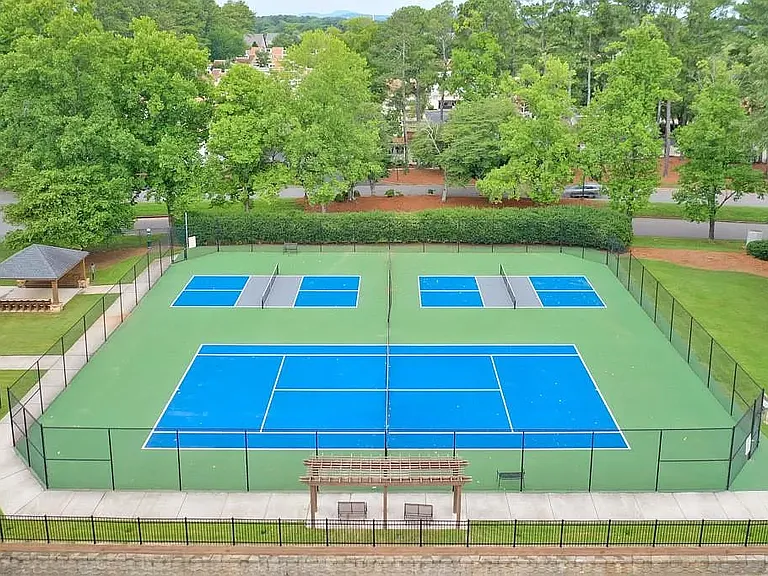 516 Park Ridge Cir — Photo 26