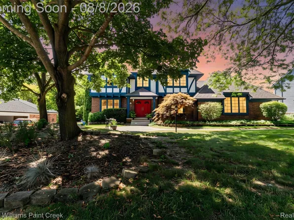 22577 Shadowglen Dr, Farmington Hills, MI 48335