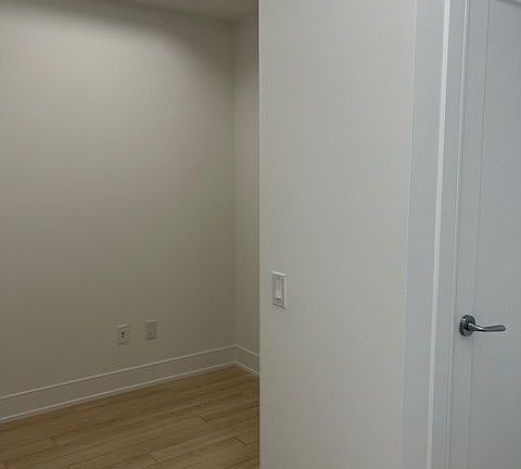 5th image of 310 Tweedsmuir Ave #1705