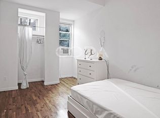 102 Eagle St #1C, Brooklyn, NY 11222