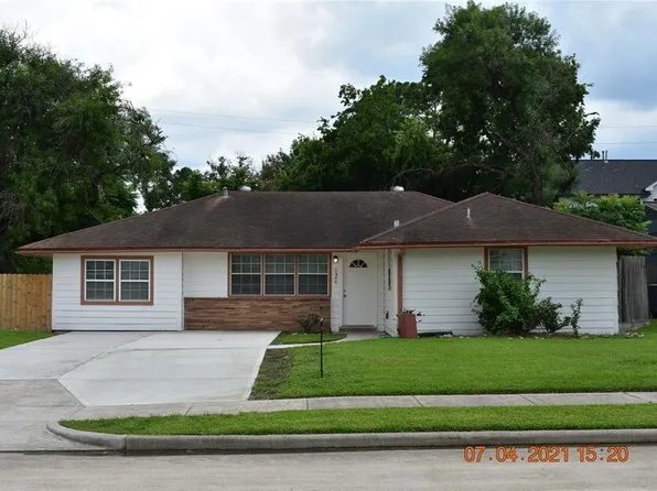 5346 Windswept Ln, Houston, TX 77056