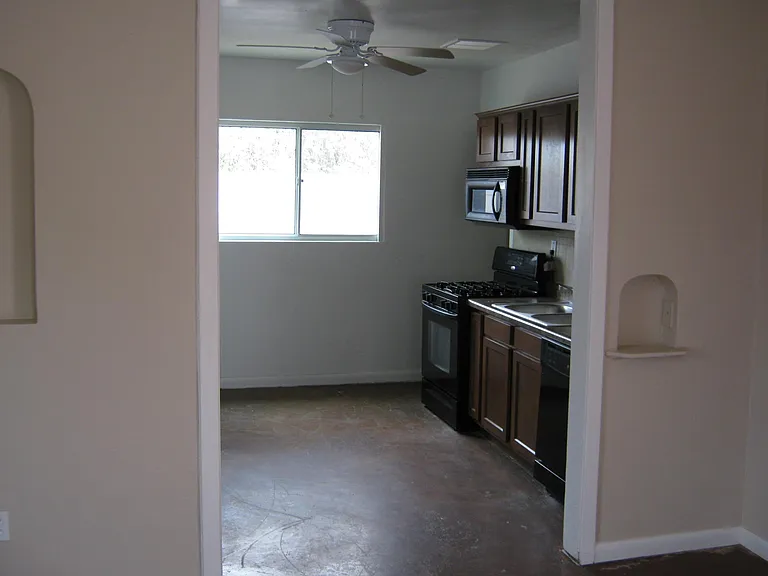 3811 N 6th St #B — Photo 4