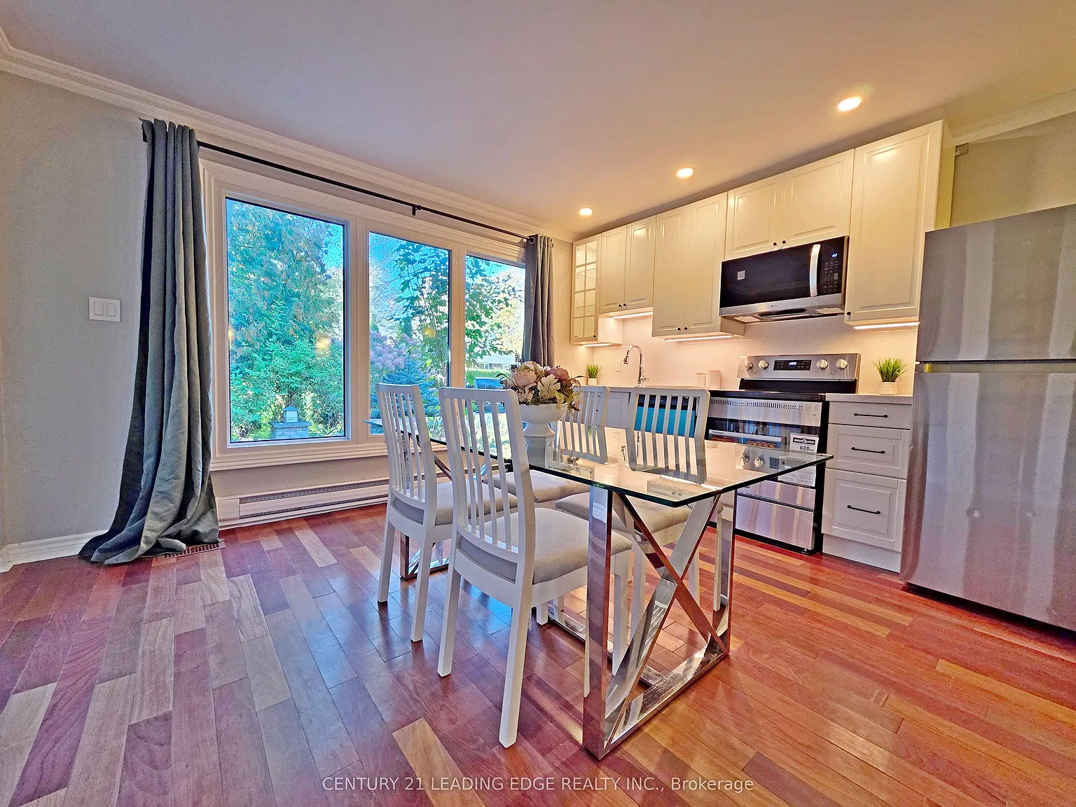 3 bed, $2,450 — Photo 4