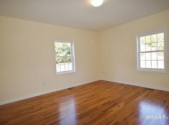 4th image of 490 Danbury Rd APT 1