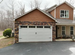 44 Acorn Dr, Lexington, TN 38351