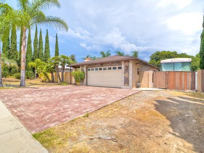 1054 Chelsea Ct, Vista, CA, 92084