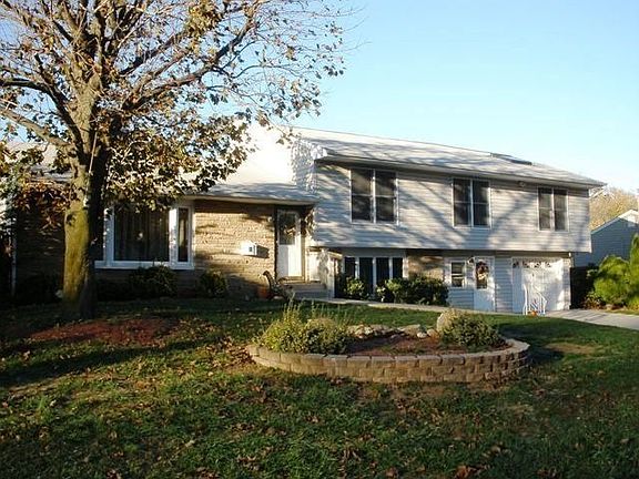 For Sale: 4 Patrick Ln., Yardley, PA 19067