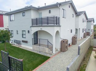 7199 S La Cienega Blvd #7201, Los Angeles, CA 90045