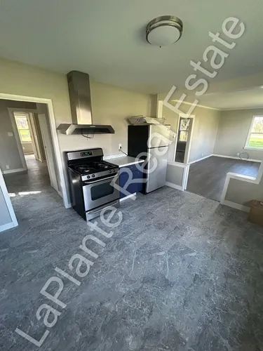 9155 Maumee Western Rd Photo 1