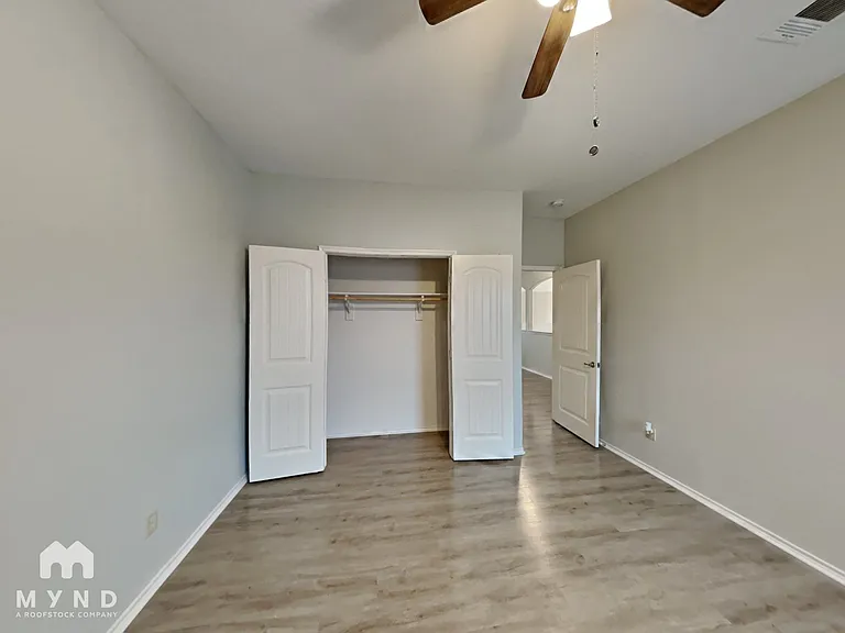 414 Jasmine Cir — Photo 21