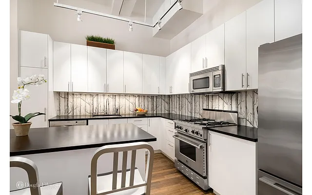 Sold by Douglas Elliman | media 15