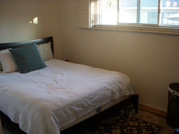 5th image of 22414 Susana Ave