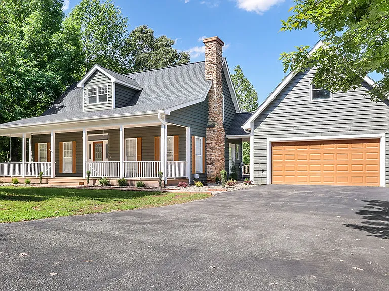 46 Indian Summer Ln — Photo 2