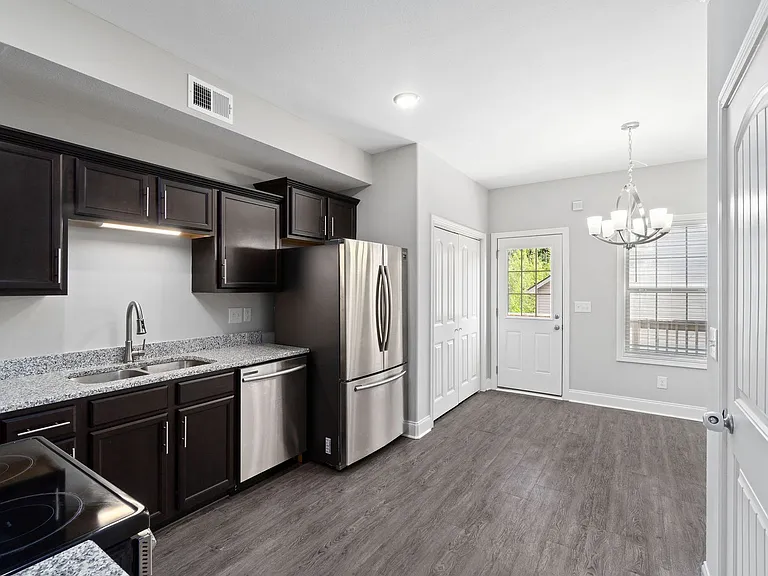 Biltmore Luxury Townhomes — Photo 26