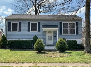1985 Willowood Dr N, Mansfield, OH 44906
