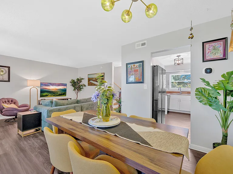 7540 Chatham Cir — Photo 19