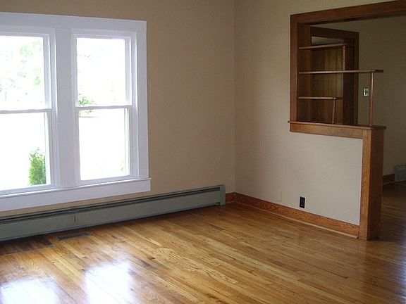 5th image of 200 W Douglas St